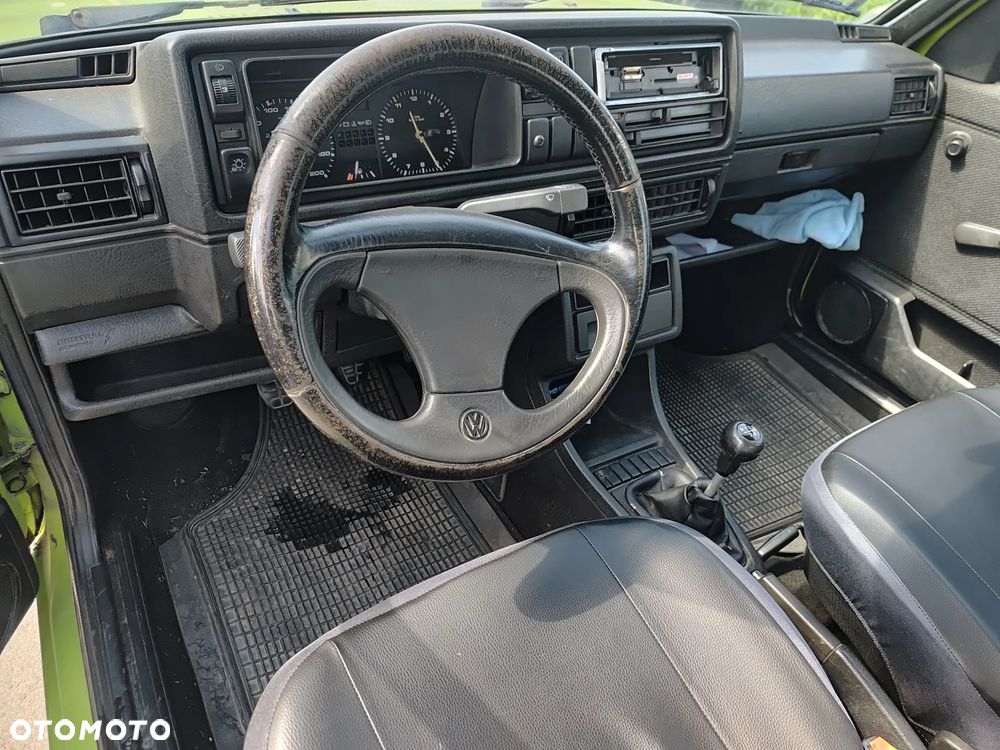 Volkswagen Golf 1.6 CL - 6