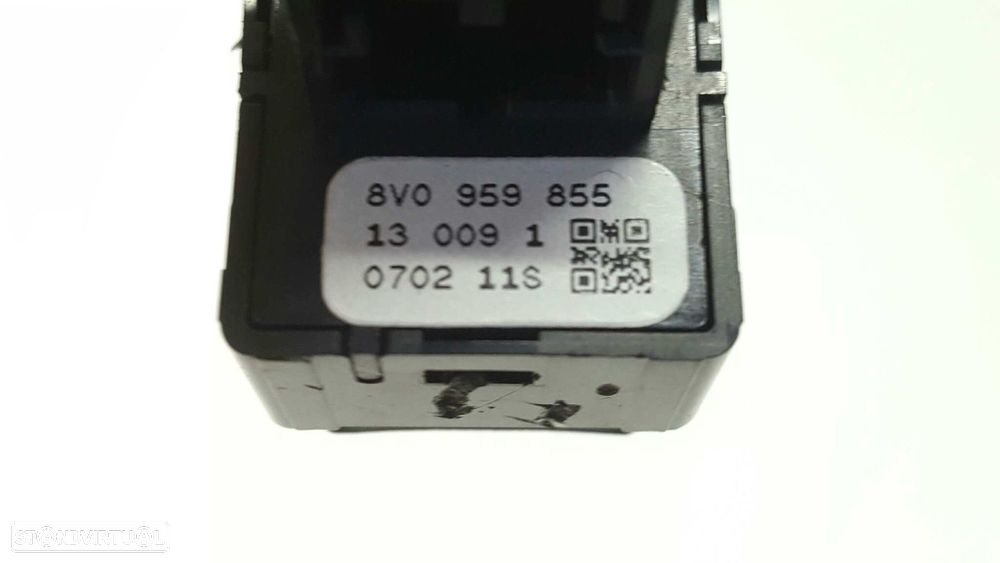 COMANDO DO ELEVADOR TRASEIRO DIREITO AUDI A3 SPORTBACK (8VA) AMBITION - 2