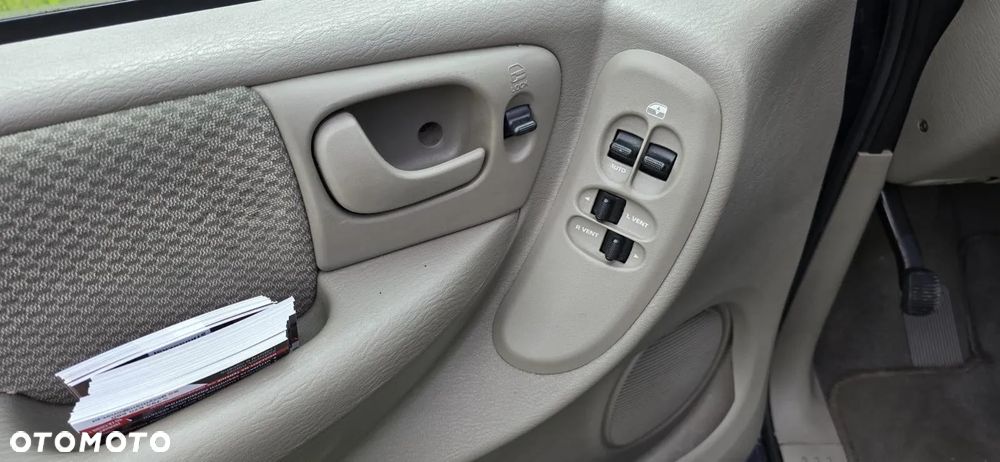 Chrysler Voyager 2.8 CRD Automatik Comfort - 10