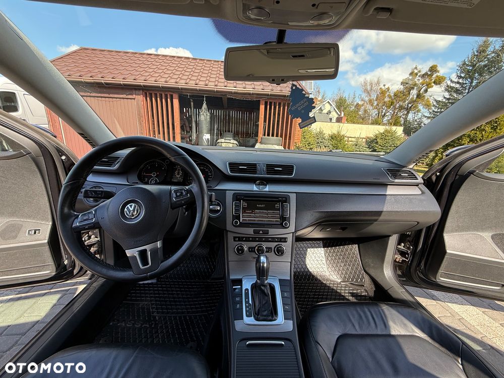 Volkswagen Passat 2.0 TDI DPF Sportline DSG - 22