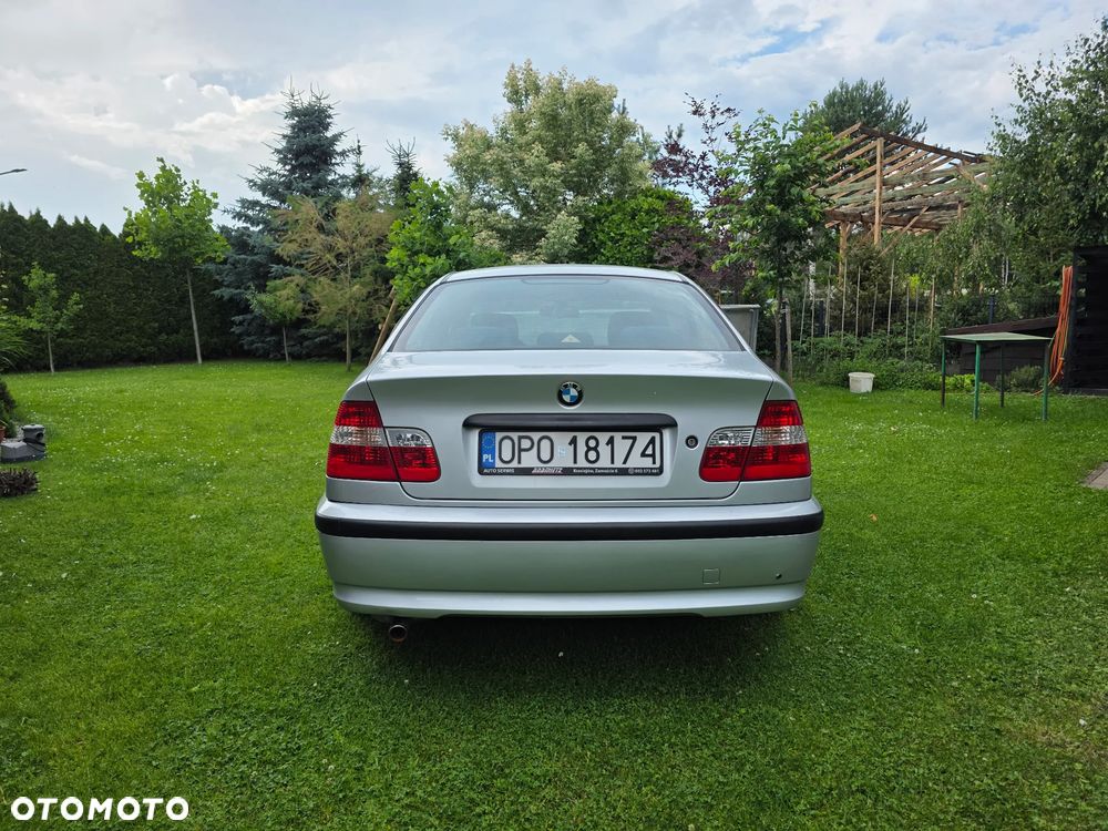 BMW Seria 3 316i - 8