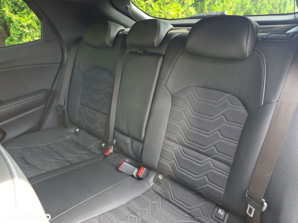 Kia XCeed 1.6 T-GDI Tribute DCT - 24