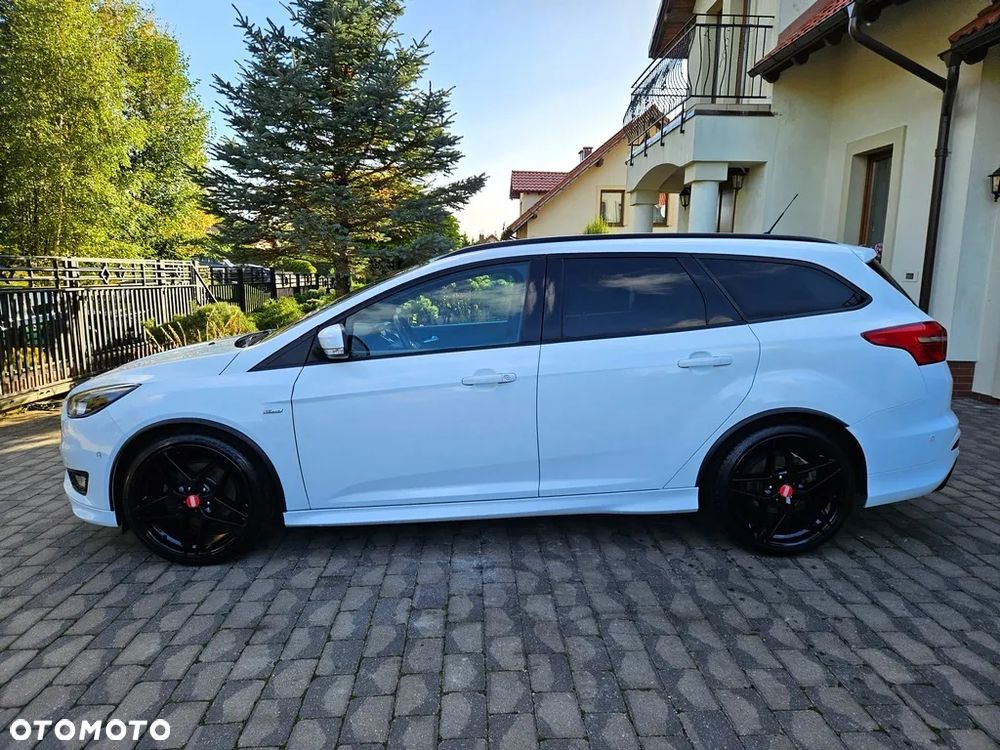 Ford Focus Turnier 1.5 EcoBoost Start-Stopp-System ST-Line - 10