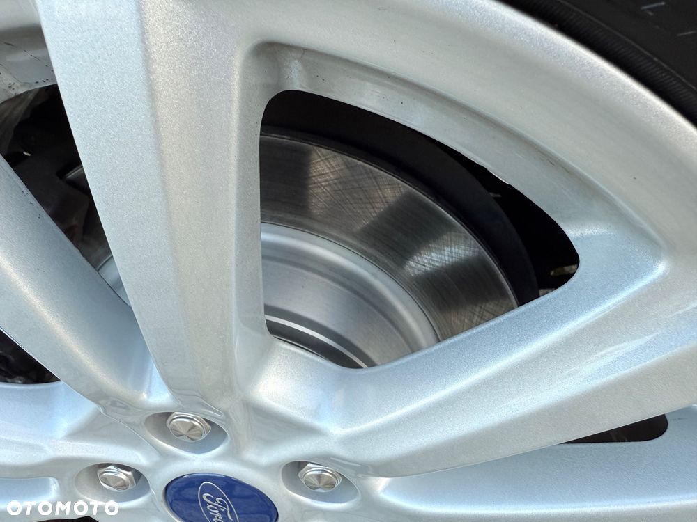 Ford Kuga 1.5 EcoBoost 2x4 Titanium - 33