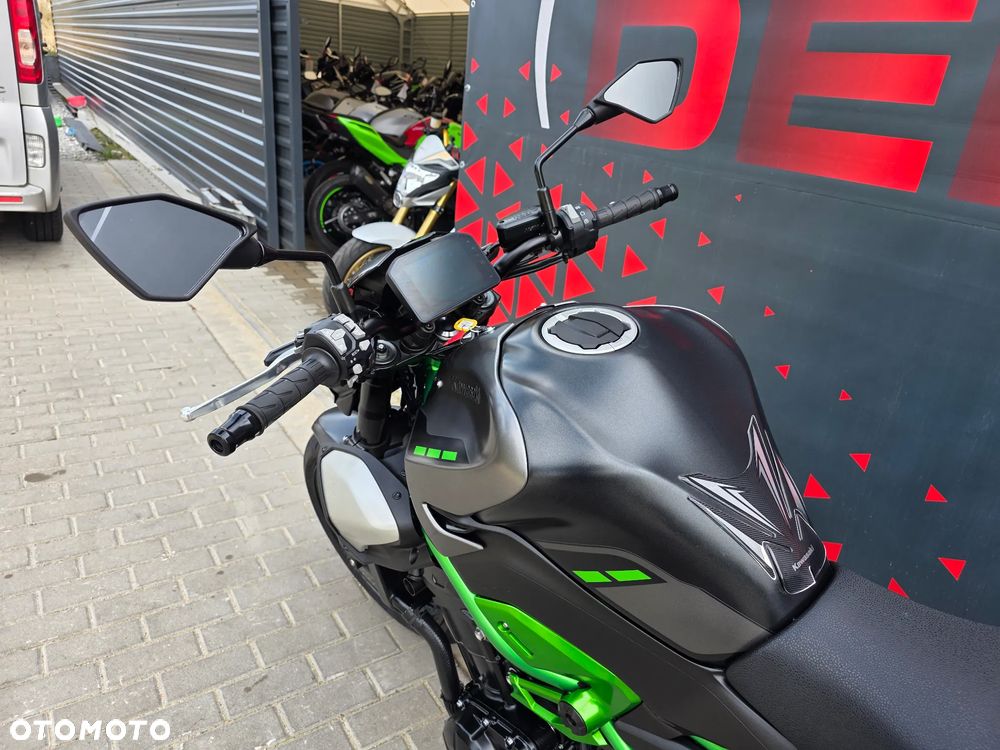 Kawasaki Z 900 - 8