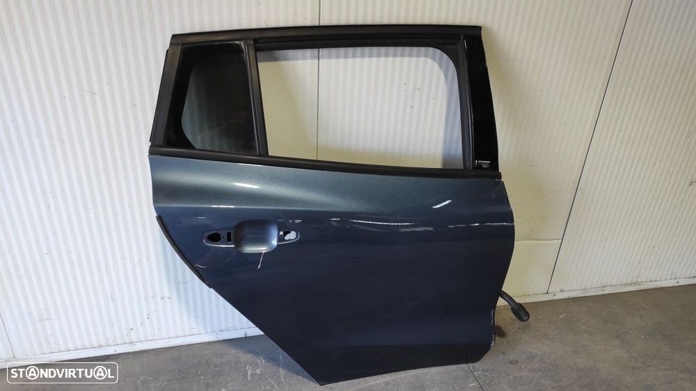PORTA TRASEIRA DIREITA FORD FOCUS TURNIER ACTIVE - 8