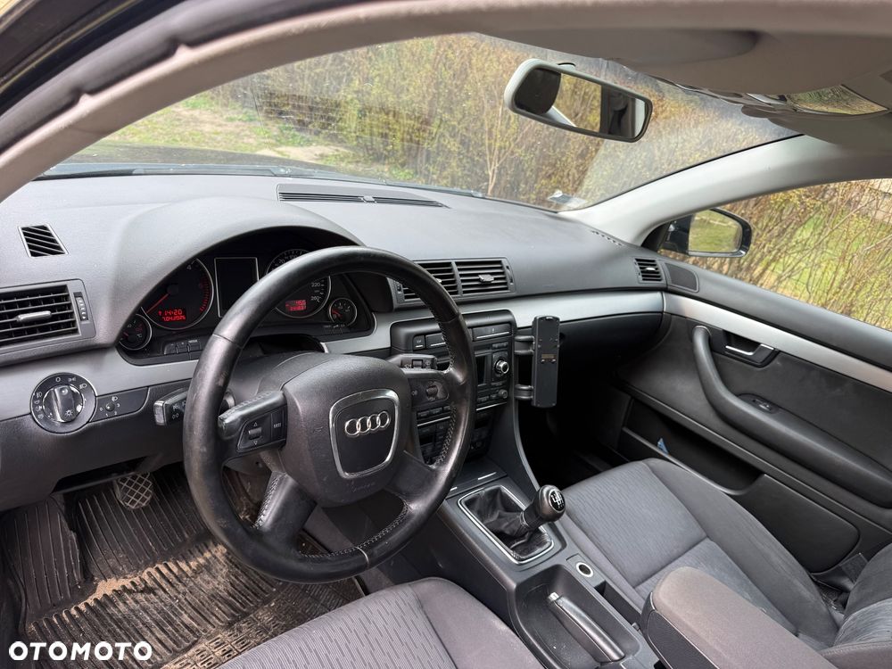 Audi A4 Avant 2.0 TDI DPF - 7