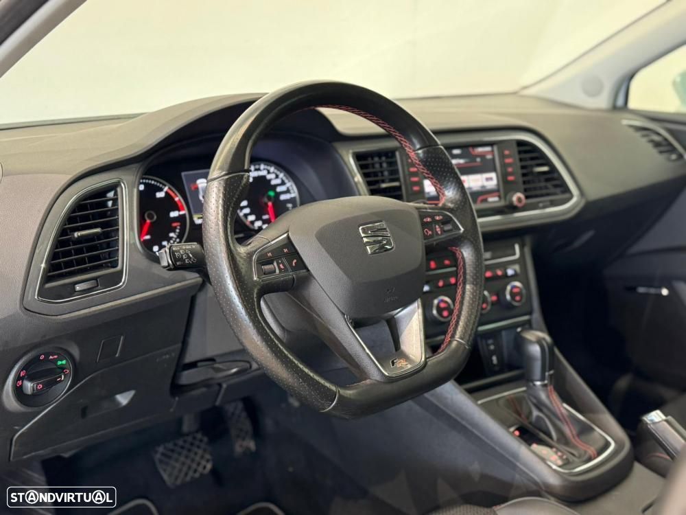 SEAT Leon ST 2.0 TDI DPF DSG FR - 32