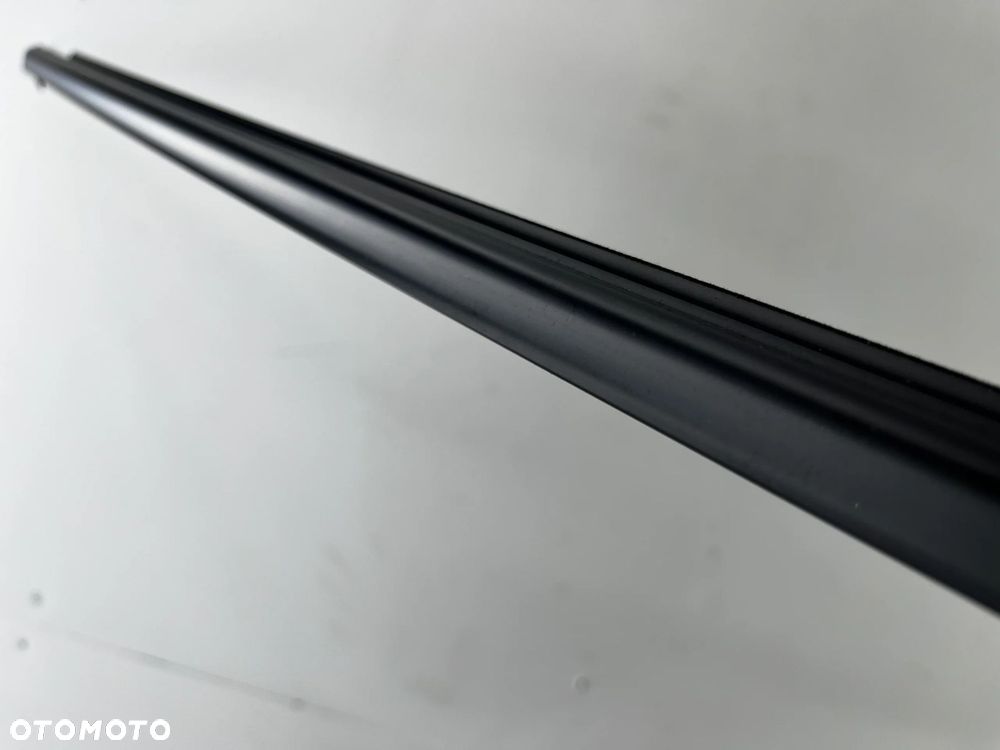 Listwa Mazda 2 II DE DH 07-12r. NOWA prawa przednia uszczelka drzwi zewnętrzna szyby zgarniająca pra - 10