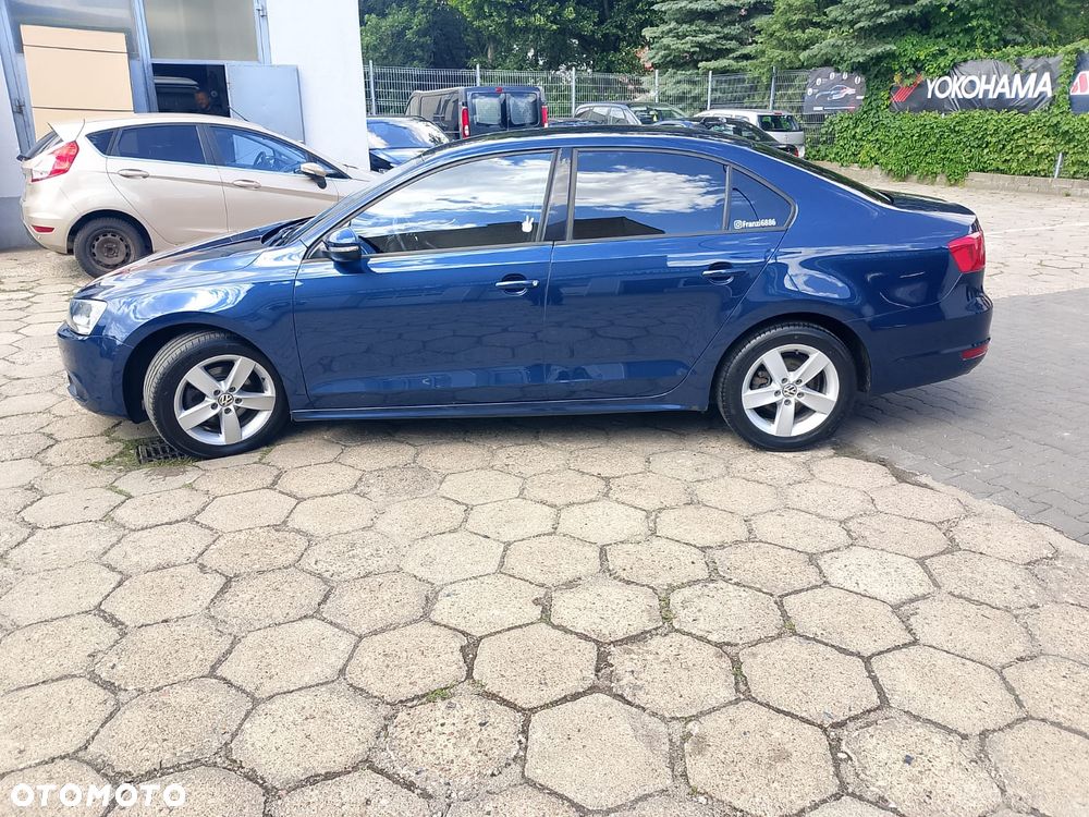 Volkswagen Jetta 1.2 TSI Comfortline Perfectline - 8