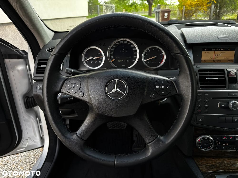 Mercedes-Benz Klasa C - 33