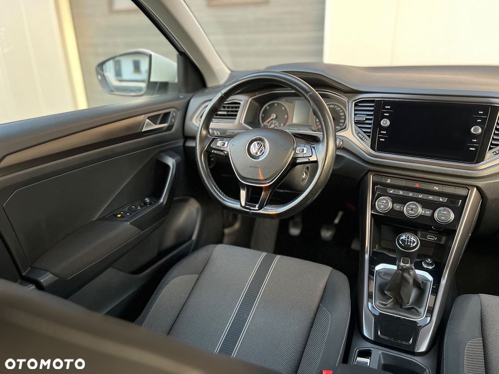 Volkswagen T-Roc - 14