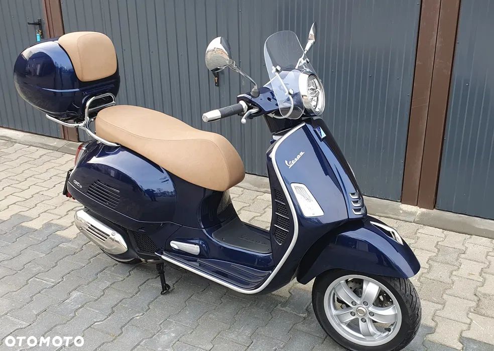 Piaggio Vespa - 1