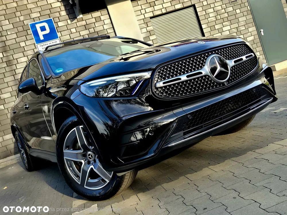 Mercedes-Benz GLC 200 4Matic 9G-TRONIC AMG Line Plus - 4