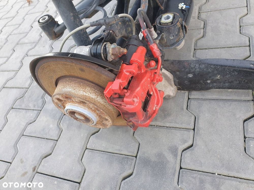 Belka tylna most Audi A3 8V - 5