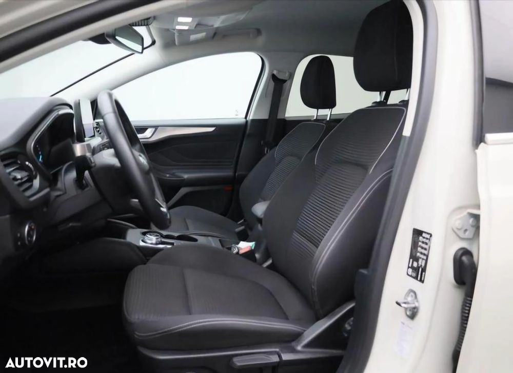 Ford Focus 1.5 EcoBlue Start-Stopp-System Aut. ACTIVE DESIGN - 19