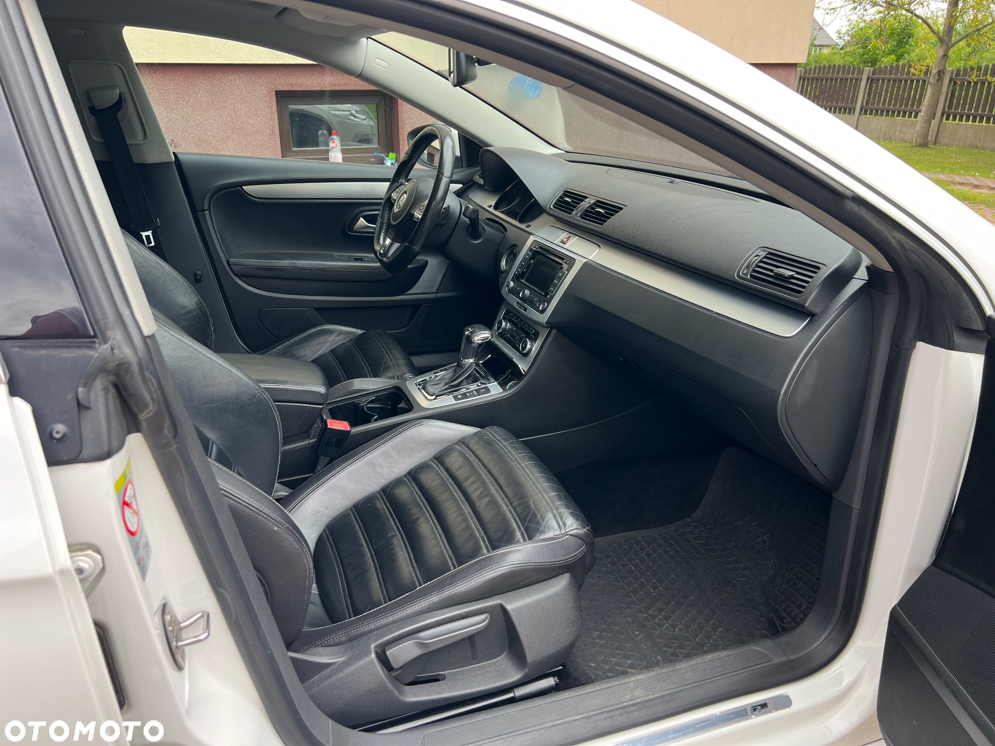 Volkswagen Passat CC - 17