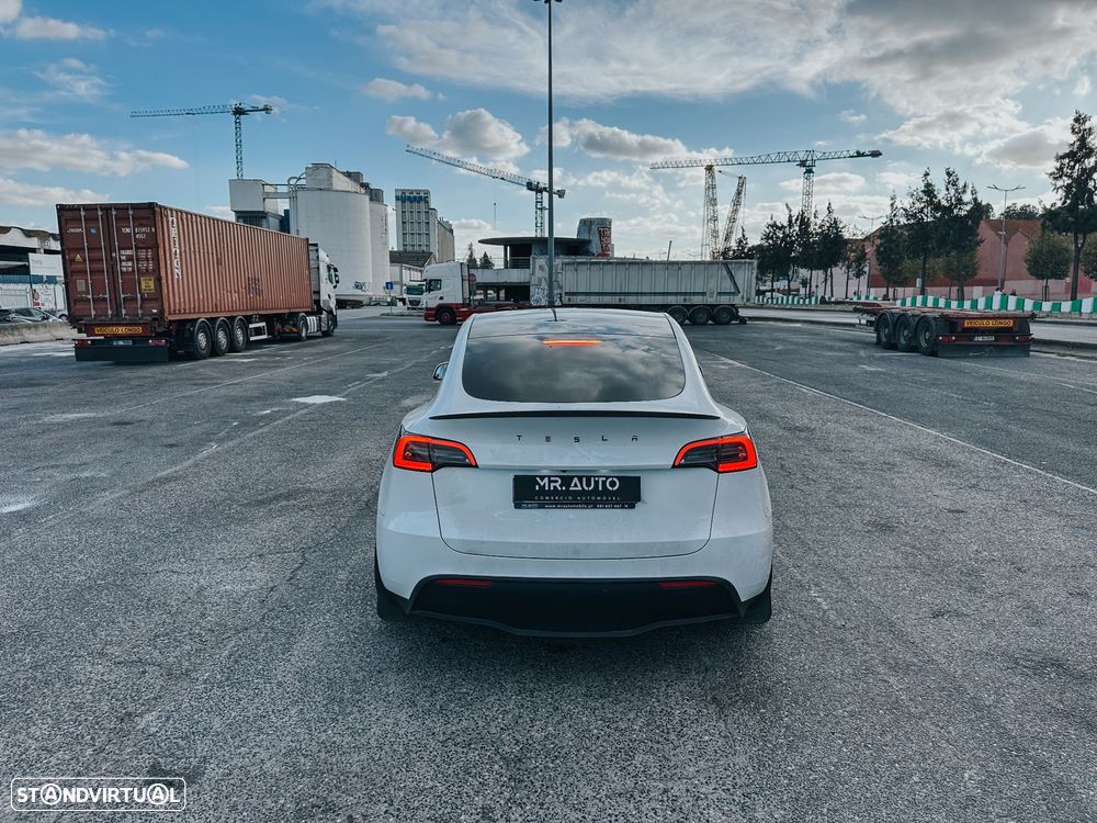 Tesla Model Y Performance Tração Integral - 15