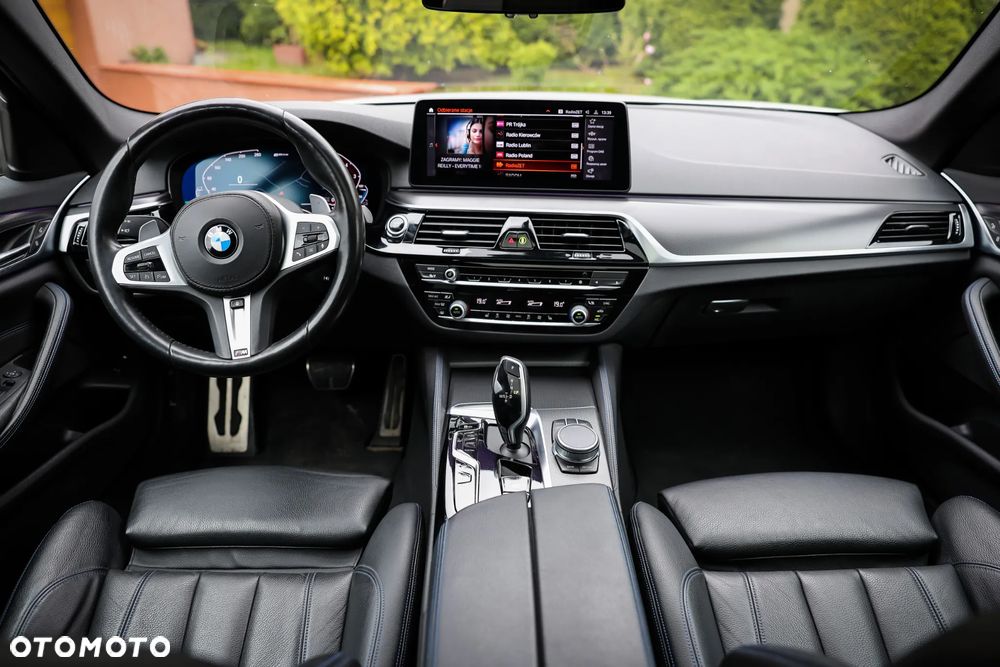 BMW Seria 5 530e M Sport sport - 24