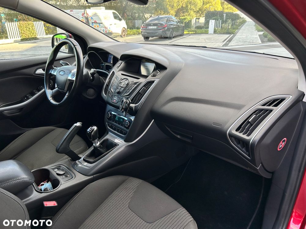 Ford Focus 1.6 EcoBoost Titanium - 13