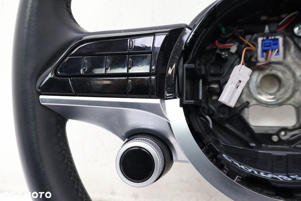 MASERATI GRECALE GT KIEROWNICA WIELOFUNKCYJNA 6702698550 - 3