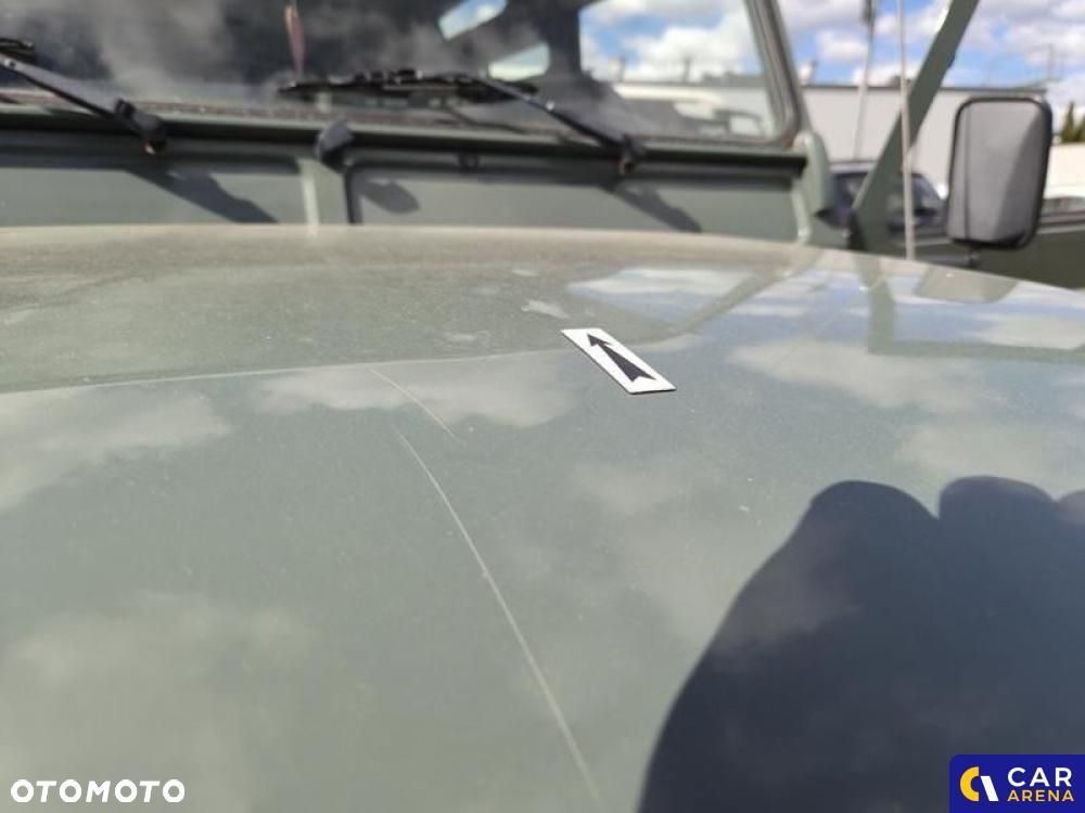 Land Rover Defender - 39