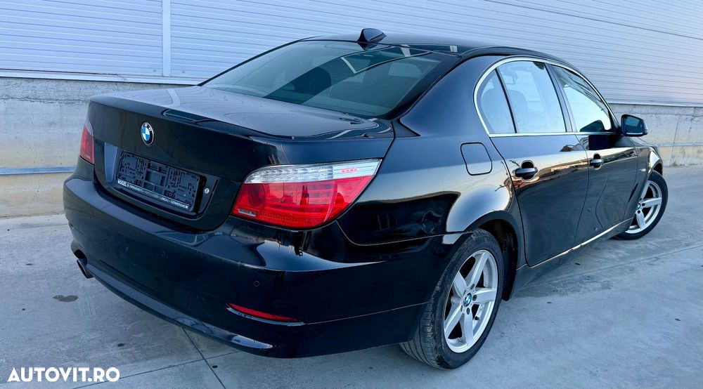 BMW Seria 5 520d Aut. Edition Lifestyle - 3