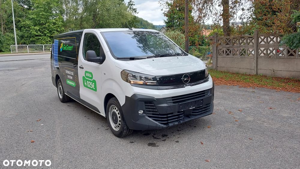 Opel Vivaro - 1
