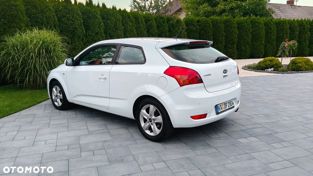 Kia ProCeed 1.4 CVVT Dream-Team Edition - 20