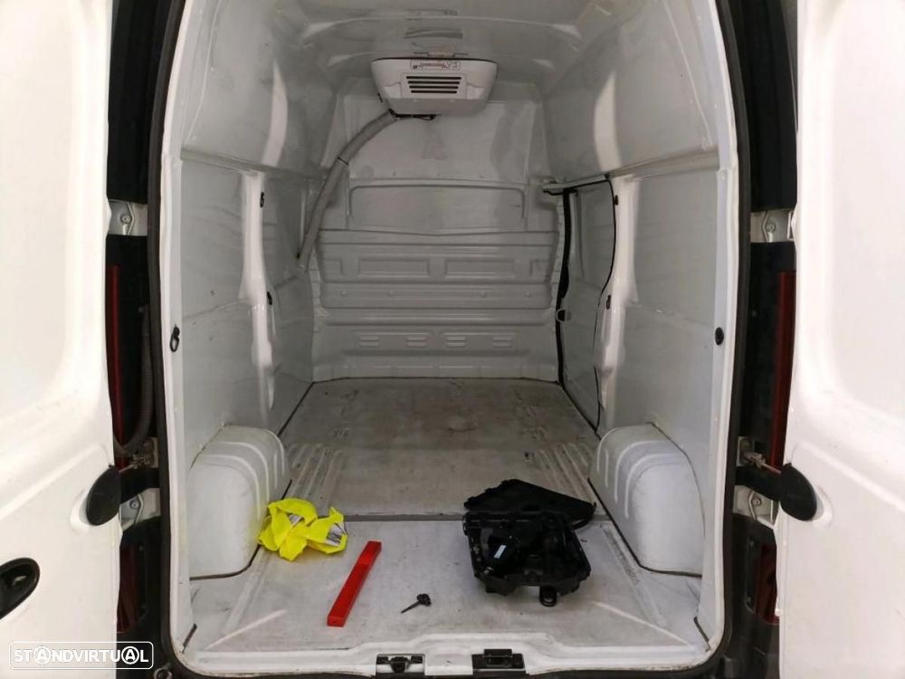 Renault Trafic 2.0 Blue dCi L2 c/frio c/iva - 4