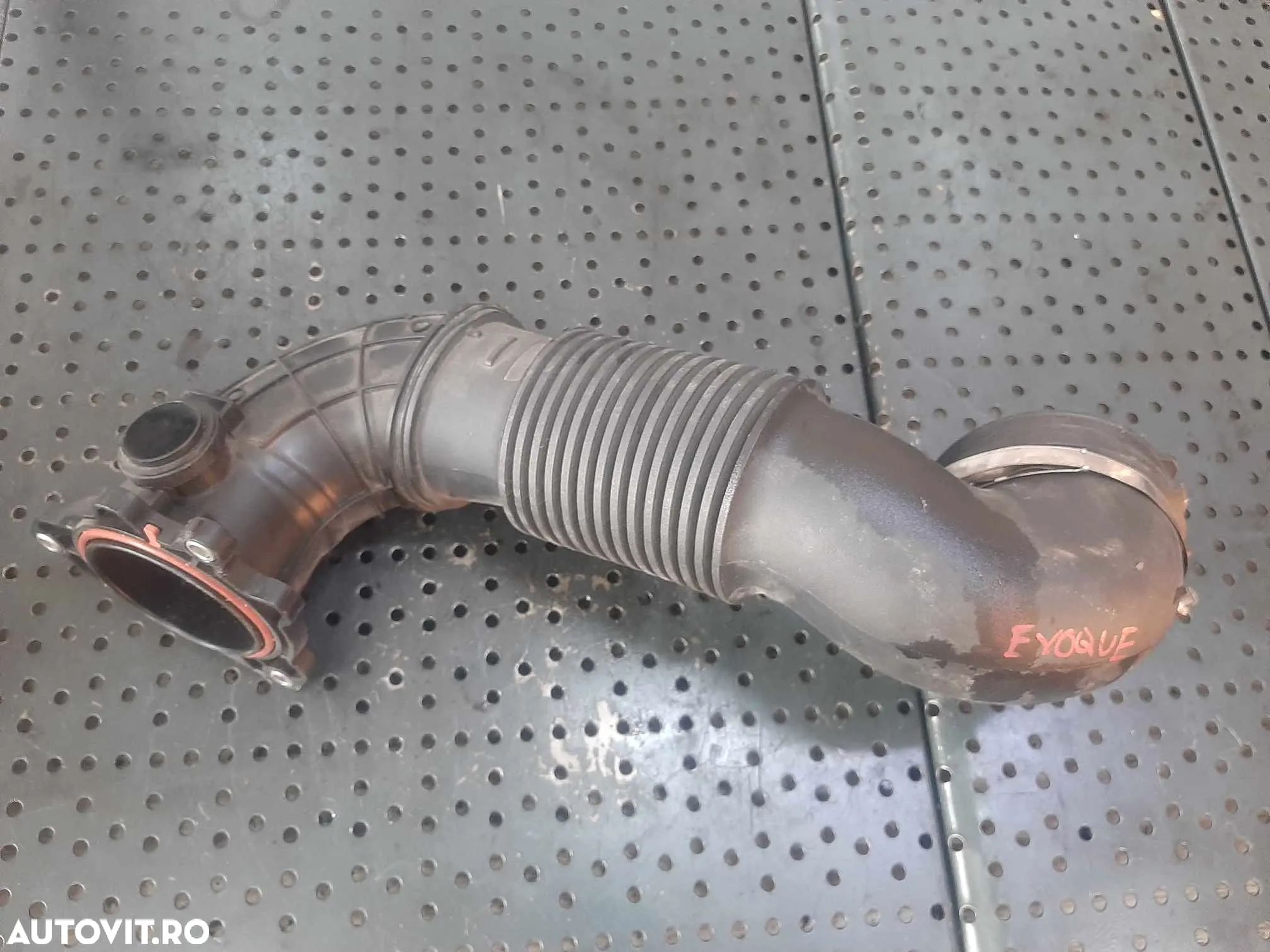 furtun intercooler  2.2d  land range rover evoque gj32-9f876-ab - 1