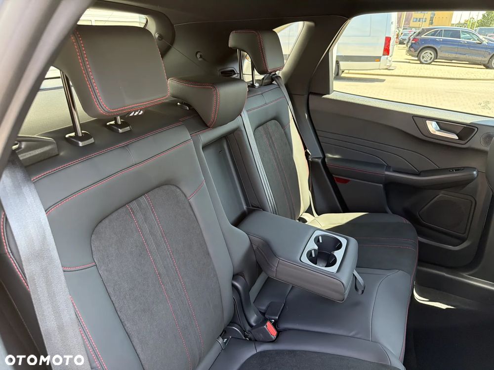 Ford Kuga 2.5 Duratec FHEV 4x4 ST-LINE X - 19