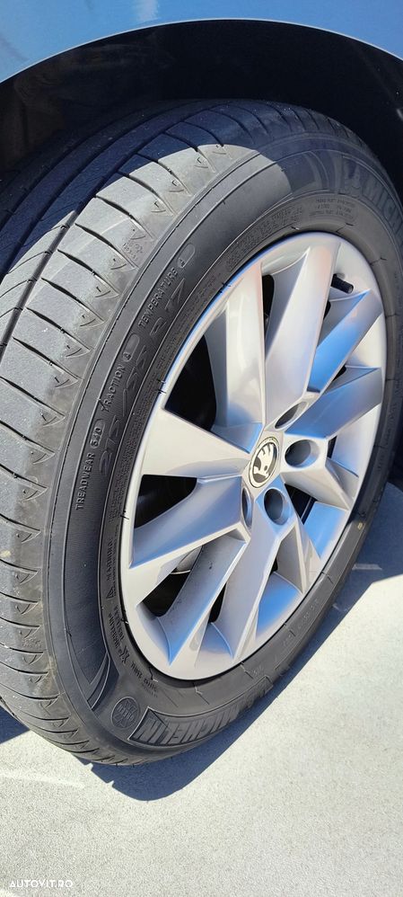 Skoda Superb 2.0 TDI DSG Style - 20
