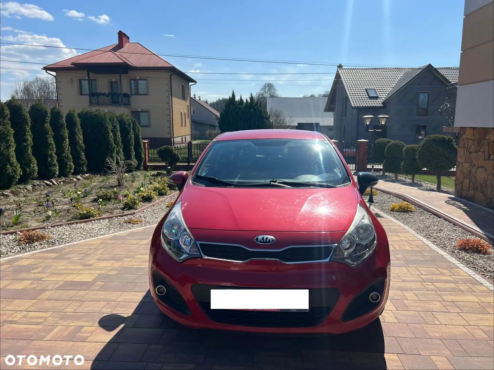 Kia Rio 1.2 L - 1