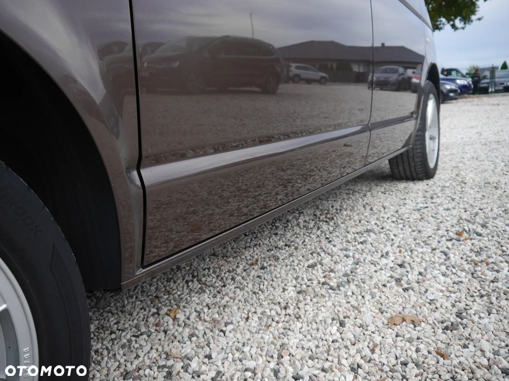 Volkswagen Multivan - 14