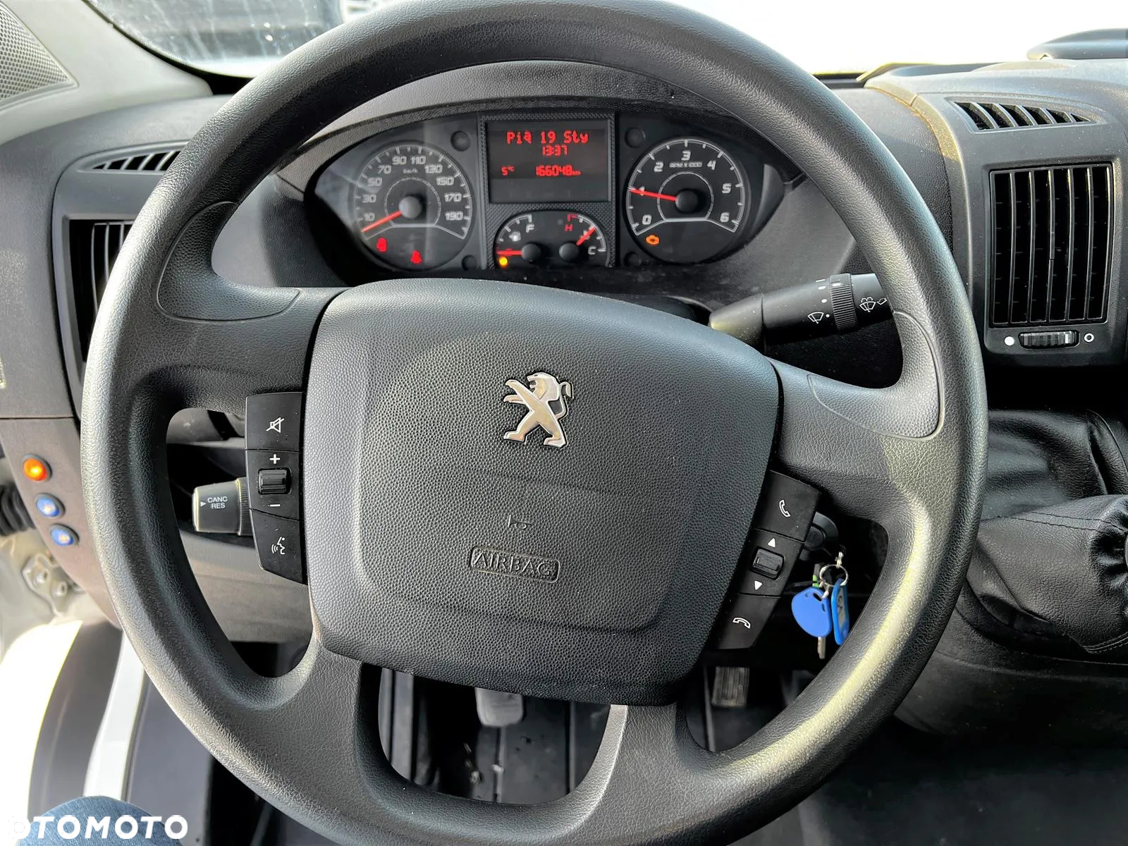 Peugeot Boxer 435 2.2 BlueHDi 121kW/165KM  L3H2  AutoSerwis - wciągarka - 14