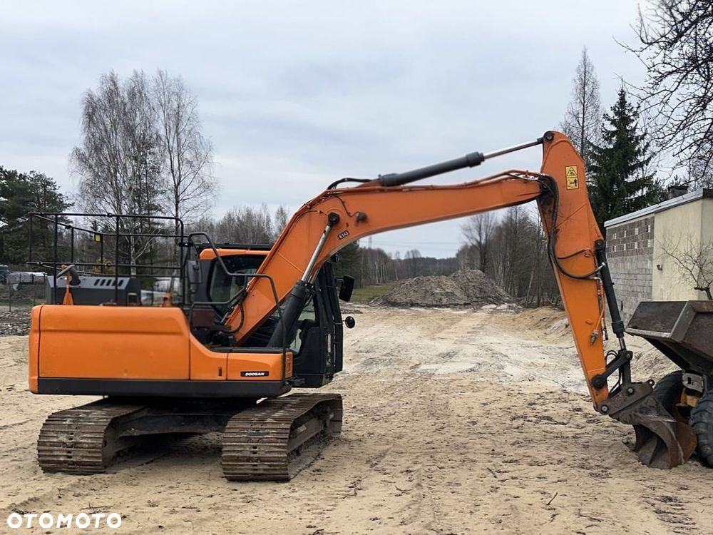 Doosan DX 140  LC - 5  KOPARKA GĄSIENICOWA GRUDZIEŃ 2020 rok - 3