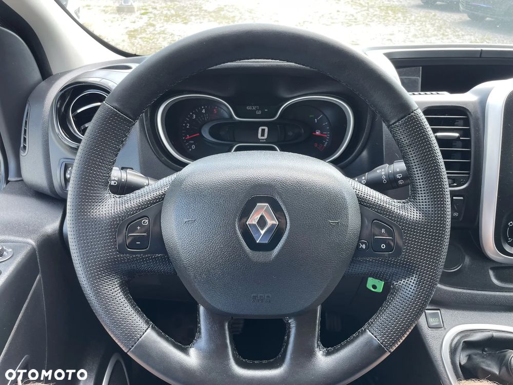 Renault Trafic - 10
