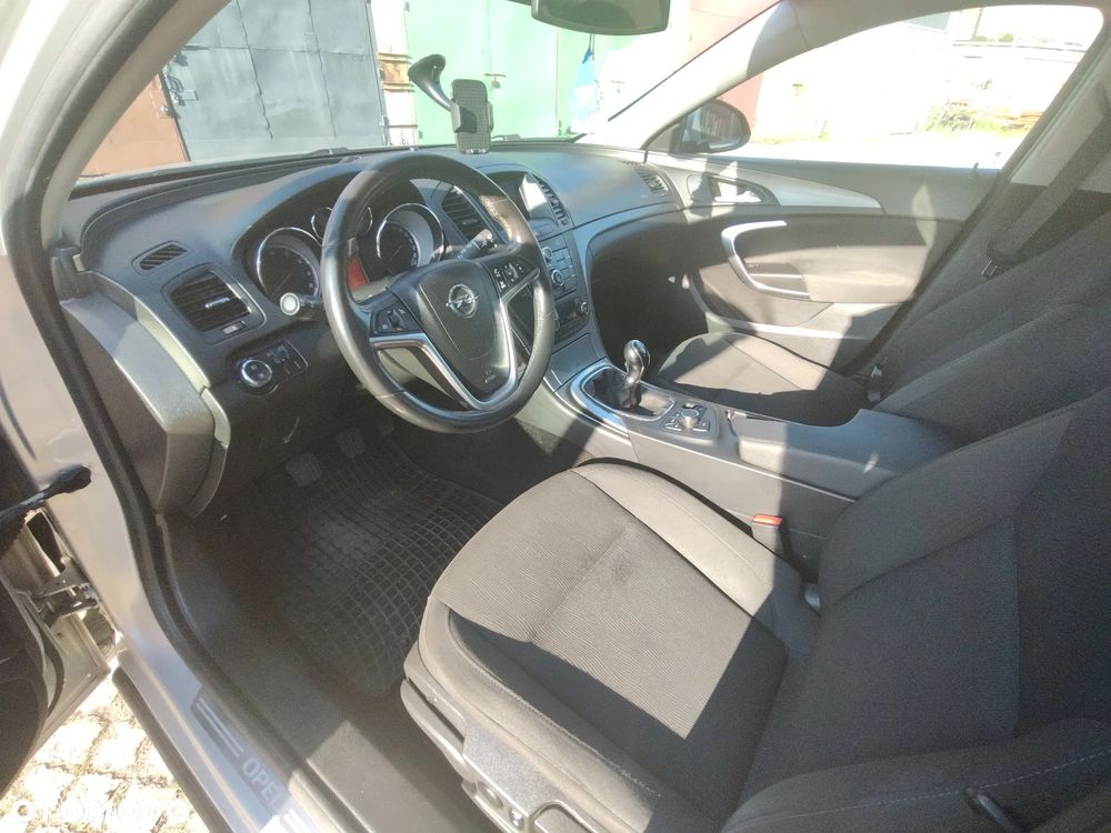 Opel Insignia 1.8 - 12