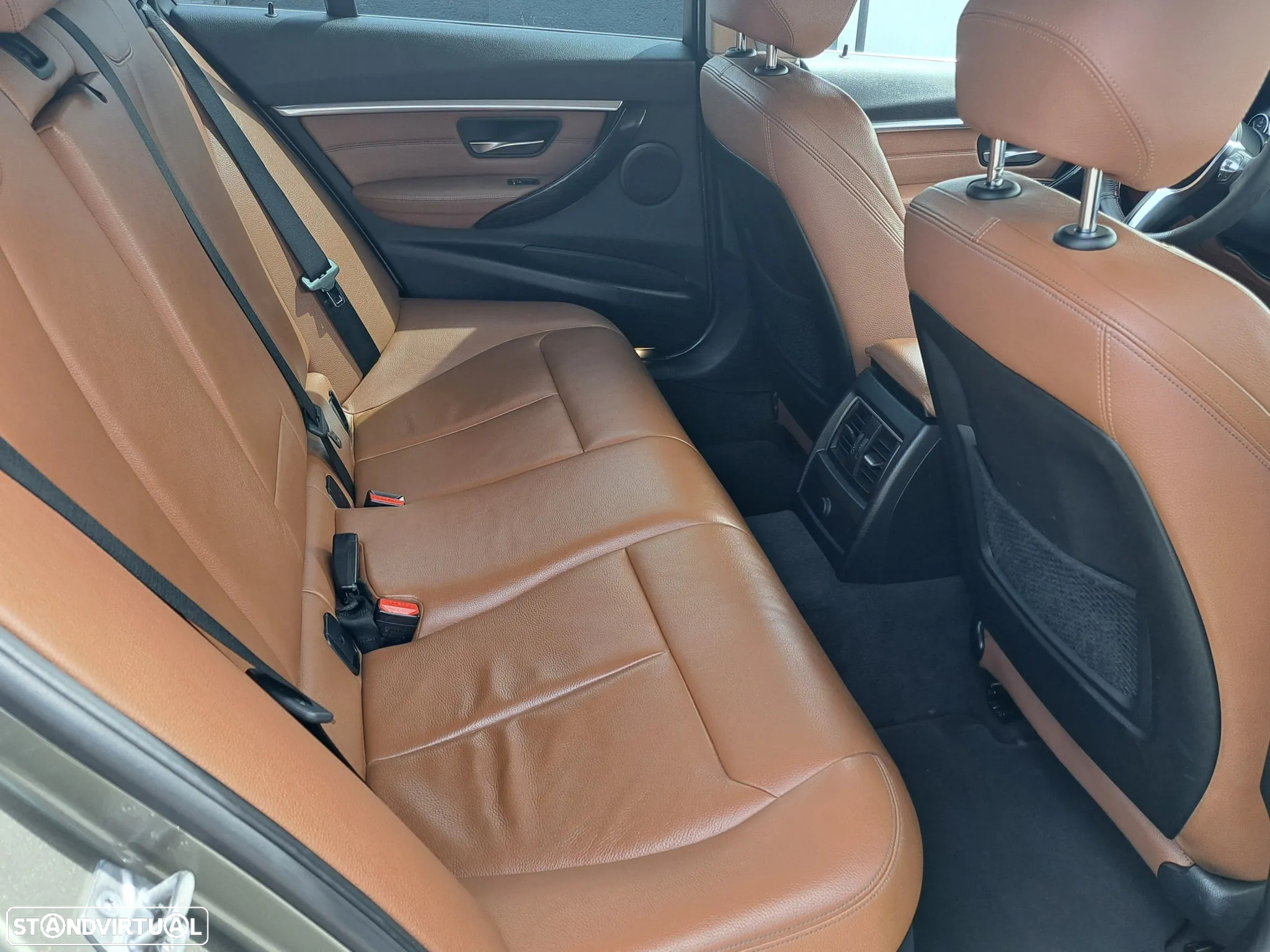 BMW 320 d Touring Aut. Efficient Dynamics Edition Luxury Line - 29