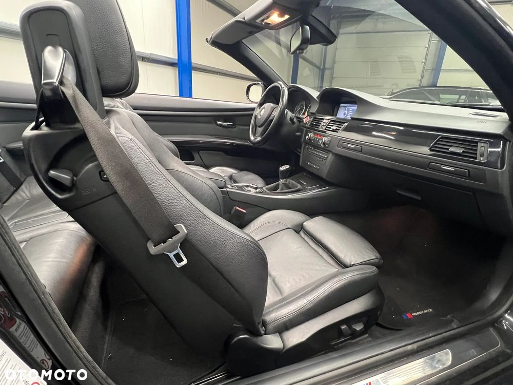 BMW Seria 3 320d DPF M Sport Edition - 22