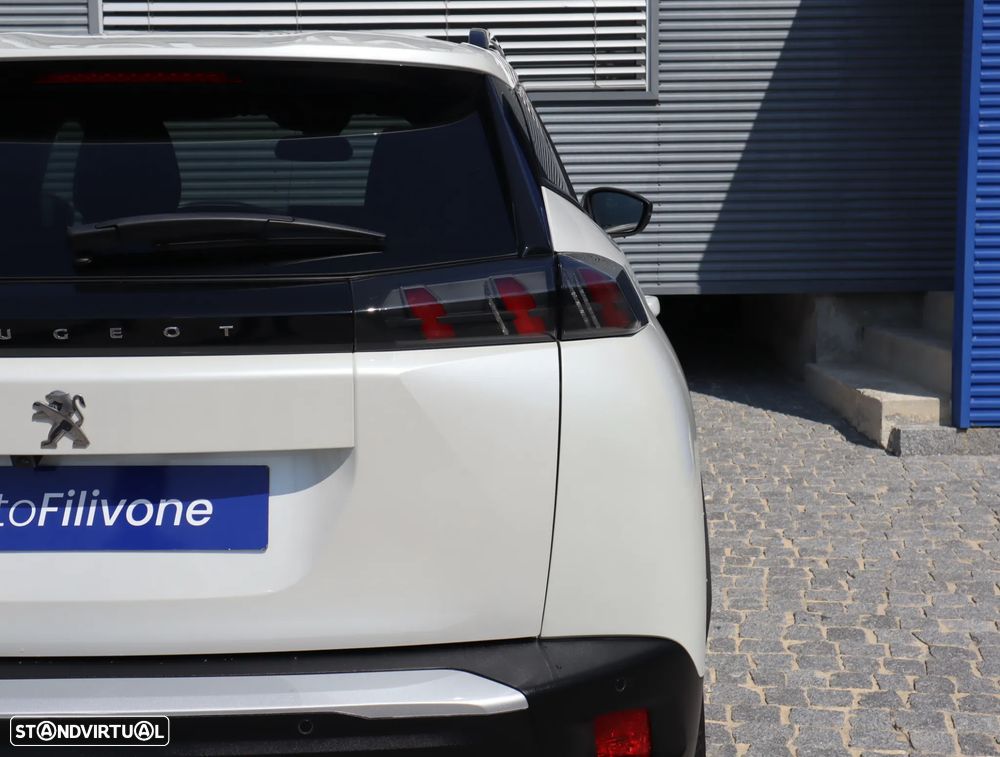 Peugeot e-2008 Allure - 18
