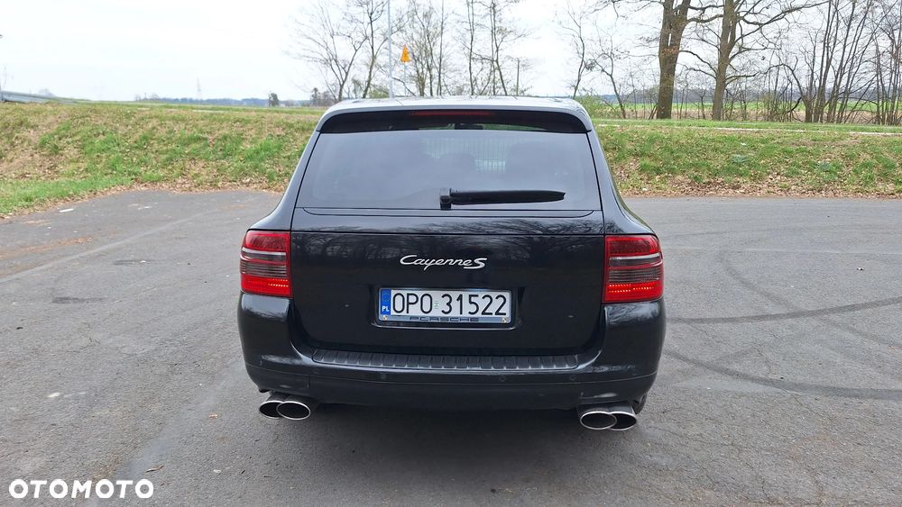 Porsche Cayenne - 6