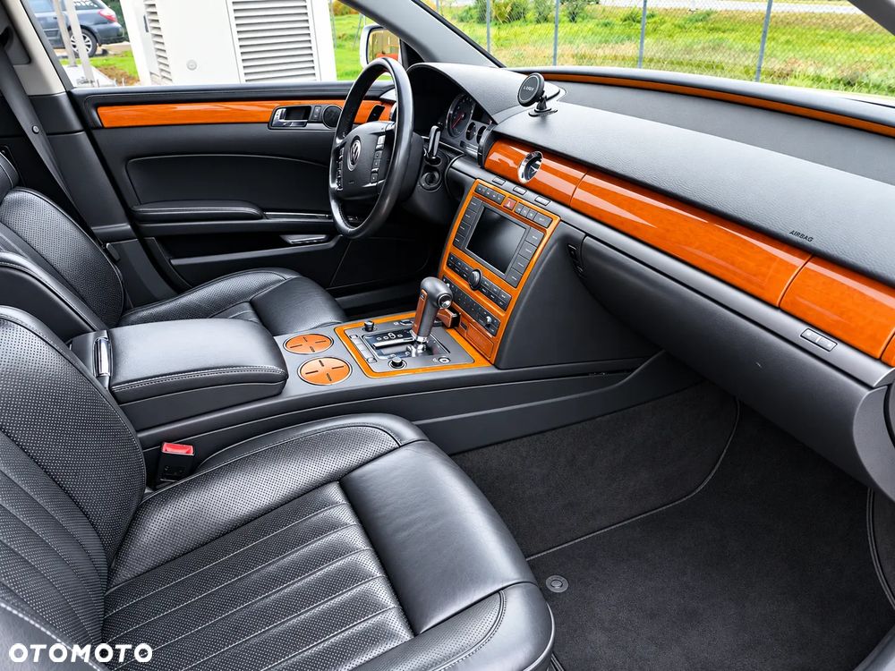 Volkswagen Phaeton 2002 photo 5