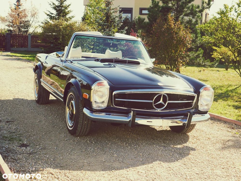 Mercedes-Benz SL - 1