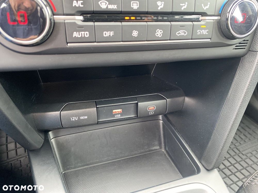 Kia Ceed - 26