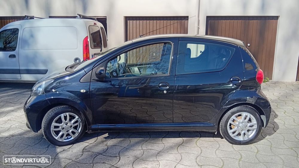 Toyota Aygo 1.0 + AC+VSC - 3