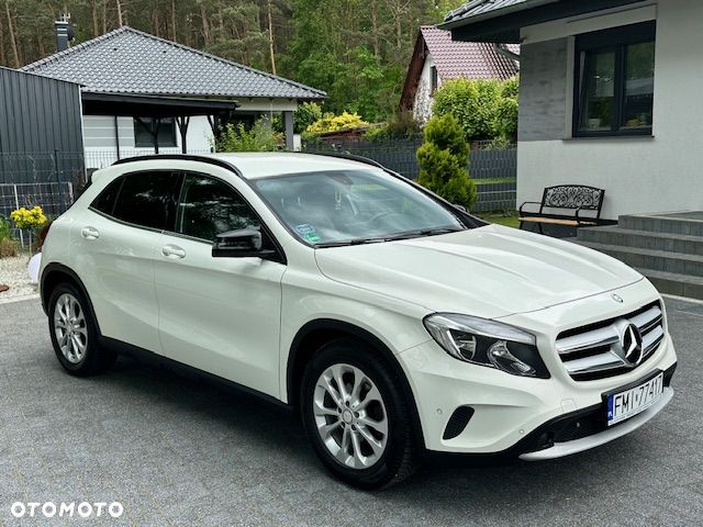 Mercedes-Benz GLA 200 - 3