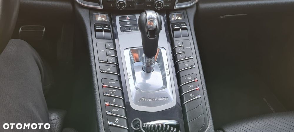 Porsche Panamera S PDK - 8