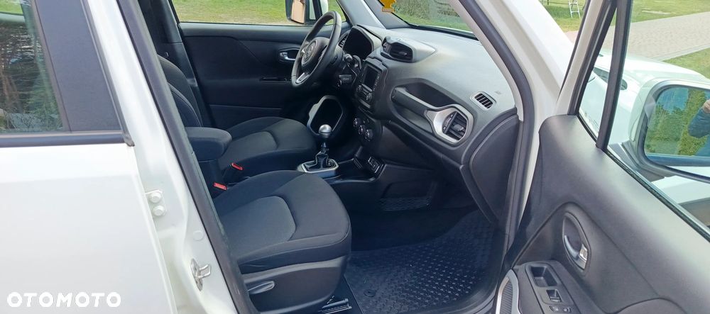 Jeep Renegade 1.6 E-TorQ Longitude FWD - 22